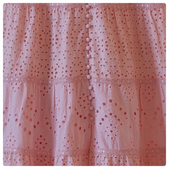 ALICE + OLIVIA Shanti Button-Front Tiered Midi Dress - Picture 12 of 15